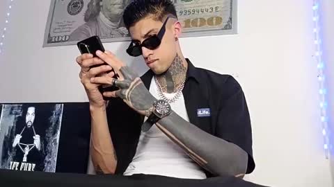 Henzeld online show from 03/24/26, 05:34