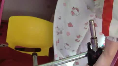 Snapshot of hera_supi chatting on 12/17/25, 02:01 hera_supi online show from 12/17/25, 02:01