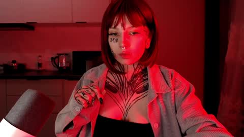 Snapshot of herbal_helpmepls chatting on 02/09/25, 01:44 dirty Diana online show from 02/09/25, 01:44