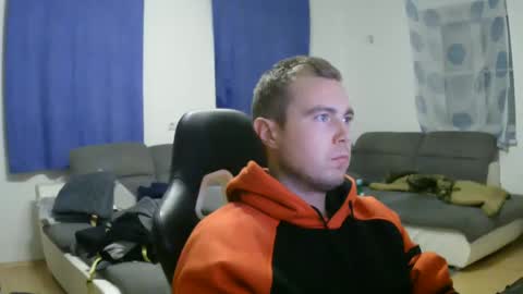 Snapshot of herbstenden chatting on 12/07/24, 05:20 John Pearl online show from 12/07/24, 05:20