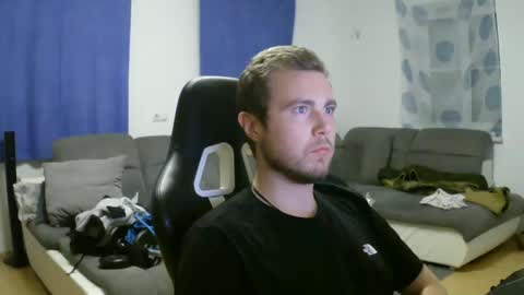 Snapshot of herbstenden chatting on 01/29/25, 09:07 John Pearl online show from 01/29/25, 09:07