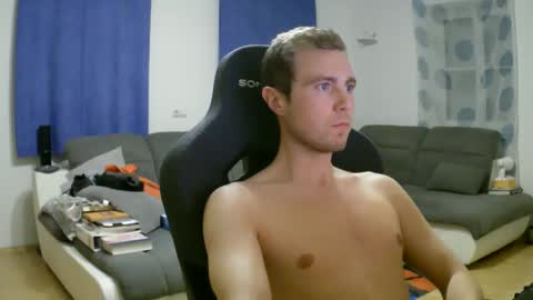 John Pearl online show from 04/01/26, 07:33