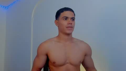 Snapshot of hercules_12345 chatting on 07/19/26, 08:51 Hercules online show from 07/19/26, 08:51