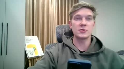 Snapshot of hercules__2 chatting on 04/12/26, 02:44 hercules__2 online show from 04/12/26, 02:44