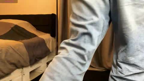 Snapshot of herculeus chatting on 12/17/25, 08:37 Hercules online show from 12/17/25, 08:37