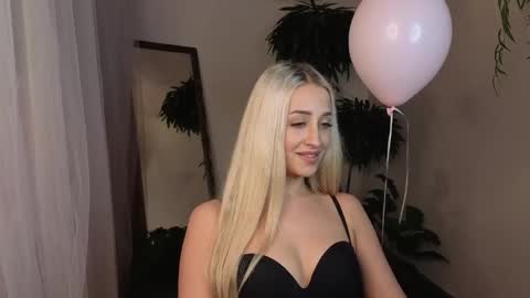 Elise online show from 02/20/26, 06:19