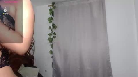 Snapshot of hermione_sweet18 chatting on 01/08/25, 08:29 Alana online show from 01/08/25, 08:29