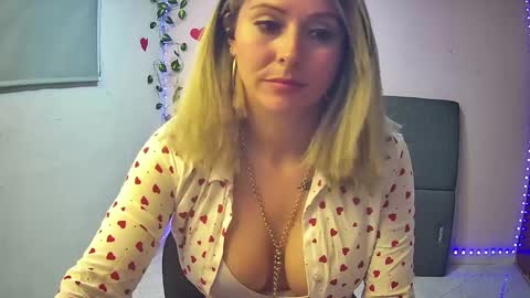 Hestesiaxx online show from 12/11/24, 03:02