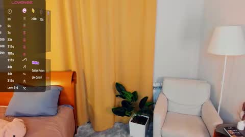 Linda online show from 12/20/25, 07:54