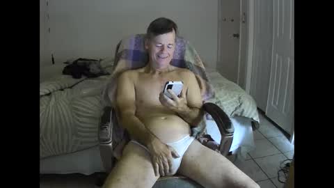 Snapshot of hewes1 chatting on 12/07/24, 06:32 hewes1 online show from 12/07/24, 06:32