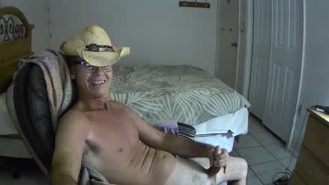 Snapshot of hewes1 chatting on 02/16/25, 08:54 hewes1 online show from 02/16/25, 08:54