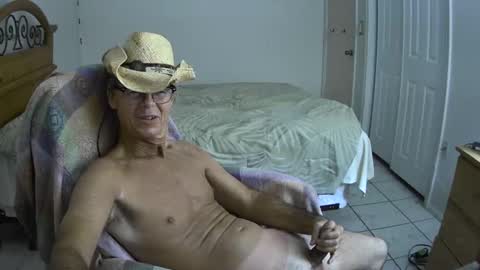 Snapshot of hewes1 chatting on 02/23/25, 09:11 hewes1 online show from 02/23/25, 09:11