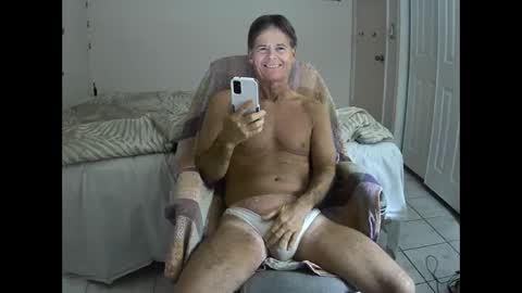 Snapshot of hewes1 chatting on 03/07/25, 08:13 hewes1 online show from 03/07/25, 08:13