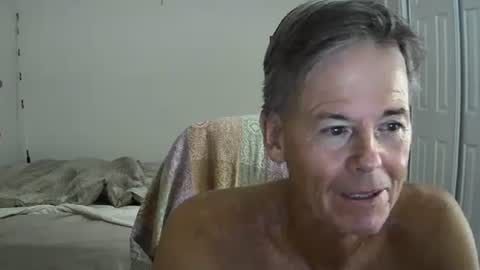 Snapshot of hewes1 chatting on 09/26/25, 08:29 hewes1 online show from 09/26/25, 08:29