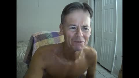 Snapshot of hewes1 chatting on 10/02/25, 08:32 hewes1 online show from 10/02/25, 08:32