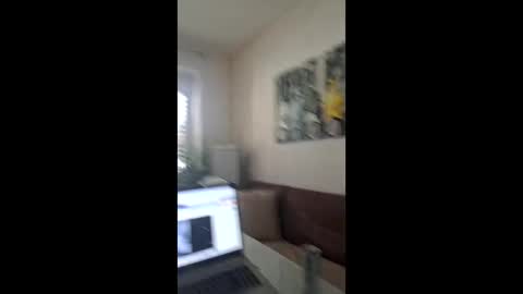 Snapshot of hexe40002 chatting on 04/15/26, 11:17 lara online show from 04/15/26, 11:17