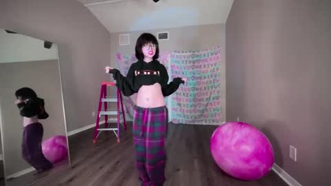 Snapshot of hexivu chatting on 02/01/25, 06:00 salem online show from 02/01/25, 06:00