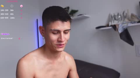 Snapshot of hey_cesard chatting on 02/22/25, 09:04 hey_cesard online show from 02/22/25, 09:04