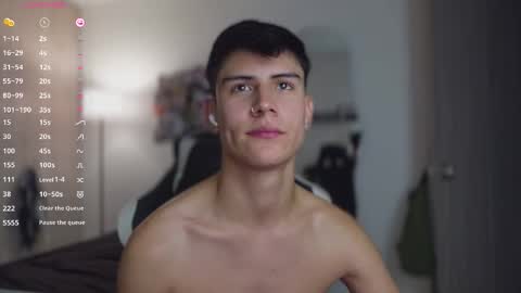 Snapshot of hey_cesard chatting on 09/27/25, 12:59 hey_cesard online show from 09/27/25, 12:59