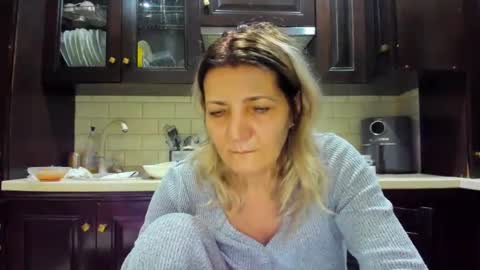 Snapshot of heyheygrey chatting on 02/01/25, 02:37 Heyheygrey online show from 02/01/25, 02:37