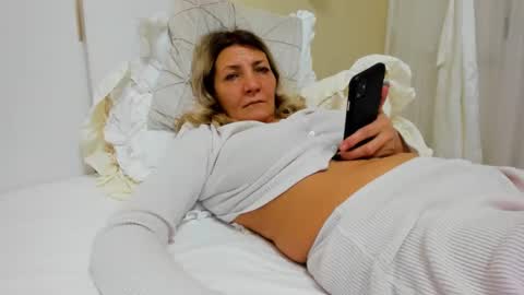 Snapshot of heyheygrey chatting on 02/04/25, 04:26 Heyheygrey online show from 02/04/25, 04:26