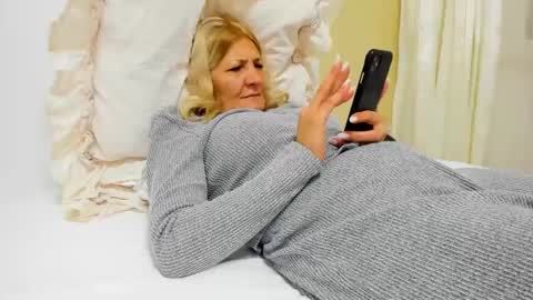 Snapshot of heyheygrey chatting on 03/02/25, 01:04 Heyheygrey online show from 03/02/25, 01:04