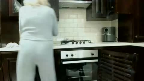 Snapshot of heyheygrey chatting on 10/12/25, 02:21 Heyheygrey online show from 10/12/25, 02:21