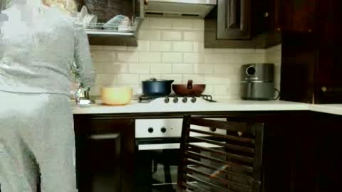 Snapshot of heyheygrey chatting on 10/14/25, 10:43 Heyheygrey online show from 10/14/25, 10:43