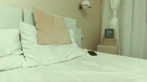 Snapshot of heyheygrey chatting on 10/25/25, 03:18 Heyheygrey online show from 10/25/25, 03:18