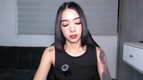 Laura online show from 06/02/26, 06:15