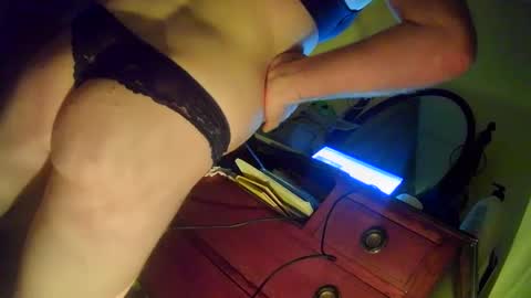 Snapshot of heynowbrowncow1 chatting on 09/27/25, 09:03 The Auger online show from 09/27/25, 09:03