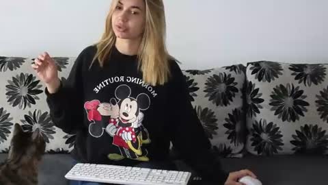 Siana online show from 06/12/26, 07:40