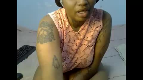 heyybanan online show from 02/07/25, 06:56