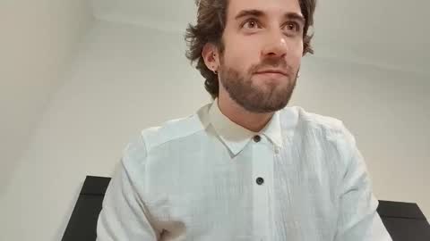 Snapshot of hiddengaze chatting on 02/16/26, 05:14 HiddenGaze online show from 02/16/26, 05:14