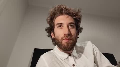 Snapshot of hiddengaze chatting on 02/24/26, 07:28 HiddenGaze online show from 02/24/26, 07:28