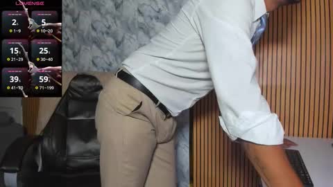 George online show from 11/21/25, 11:03