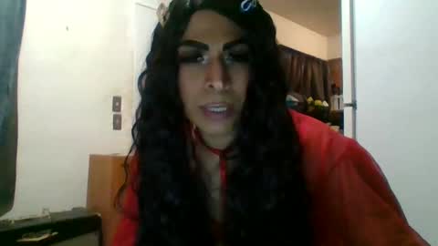 Snapshot of hihheelstranny chatting on 01/18/25, 12:26 hihheelstranny online show from 01/18/25, 12:26