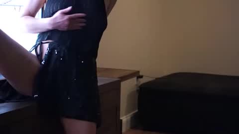 hikinxxx online show from 04/18/26, 04:16
