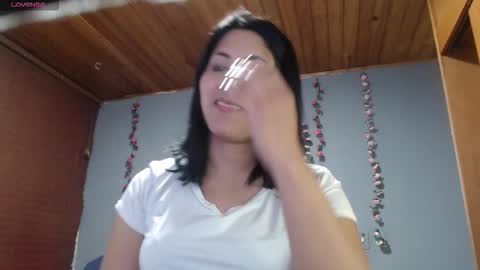 hilaril18 online show from 02/02/26, 12:09