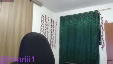 hilaril18 online show from 04/20/26, 06:42