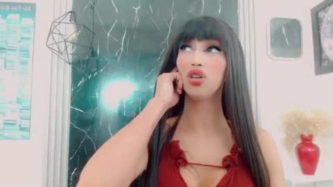 Snapshot of hilary_avilan chatting on 07/11/26, 07:05 Hilary Avilan online show from 07/11/26, 07:05