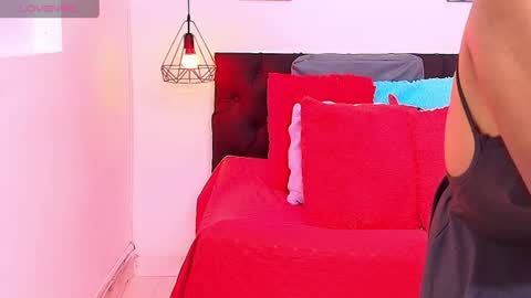 hilary banks online show from 06/30/26, 04:57