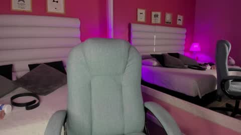 hilary_tailor online show from 09/15/25, 11:21