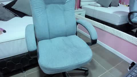 hilary_tailor online show from 09/24/25, 11:24