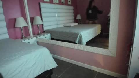 hilary_tailor online show from 09/25/25, 10:52