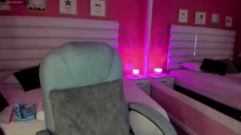 hilary_tailor online show from 10/10/25, 11:09