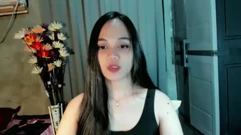 hilarymolly online show from 04/16/26, 03:02