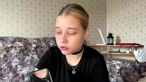 Julia online show from 06/02/26, 07:21