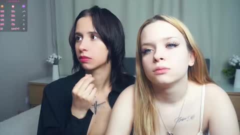 Snapshot of hildredmeiste chatting on 02/16/26, 08:49 bella online show from 02/16/26, 08:49