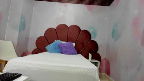 Hillary  online show from 03/15/26, 03:45